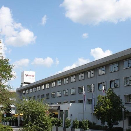 Intercityhotel Frankfurt Airport Франкфурт-на-Майне Экстерьер фото
