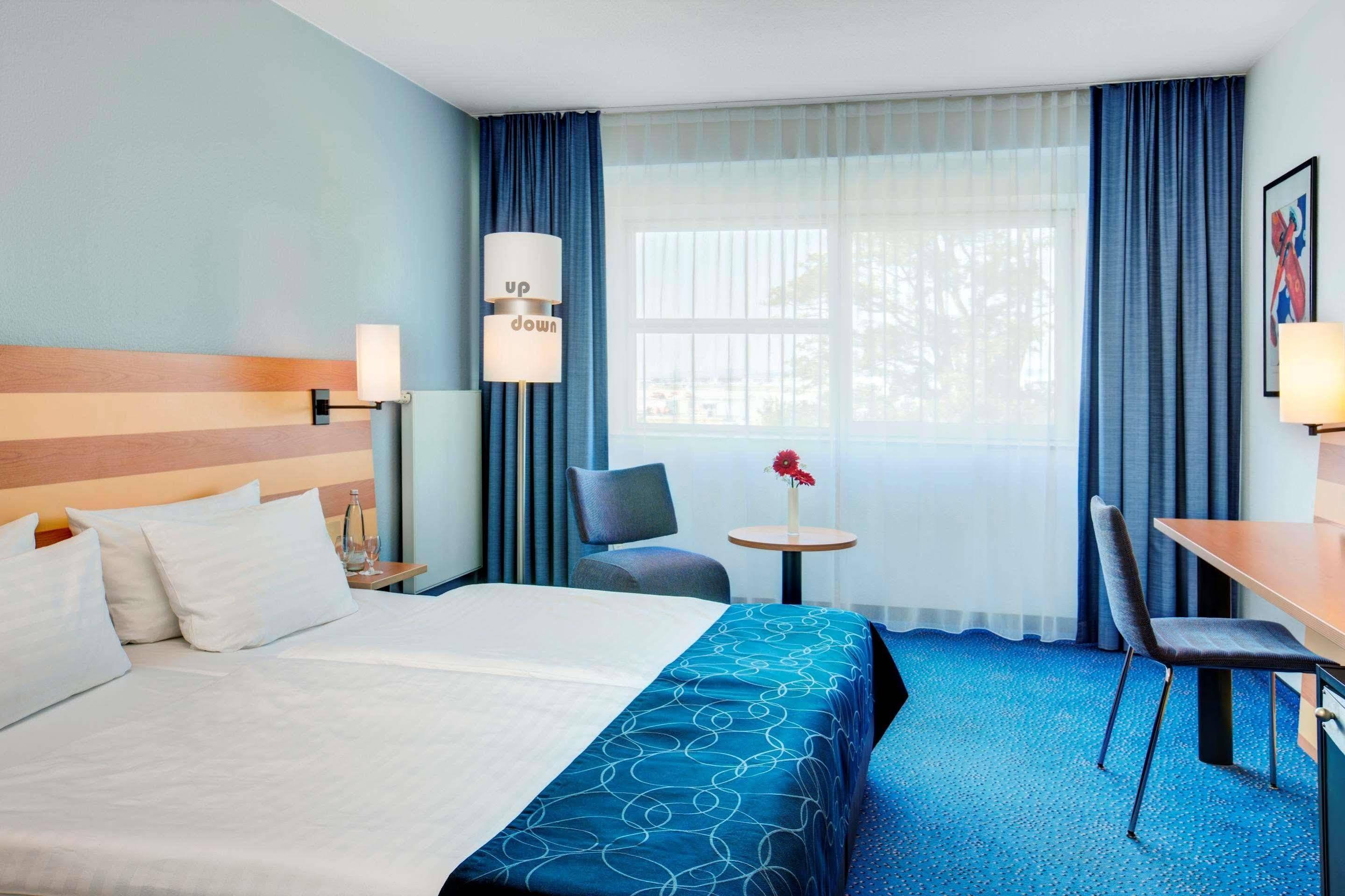 Intercityhotel Frankfurt Airport Франкфурт-на-Майне Экстерьер фото