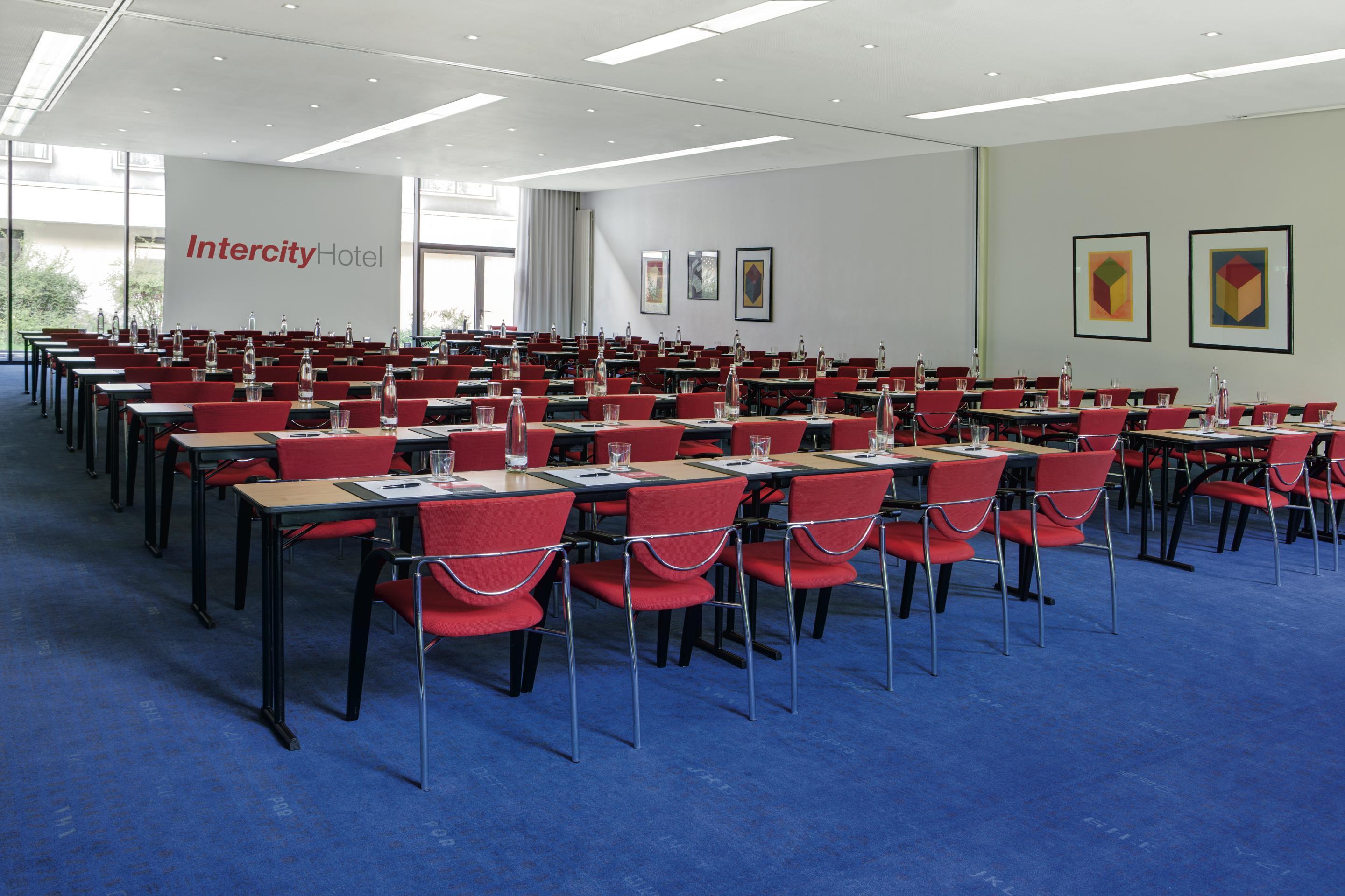 Intercityhotel Frankfurt Airport Франкфурт-на-Майне Экстерьер фото