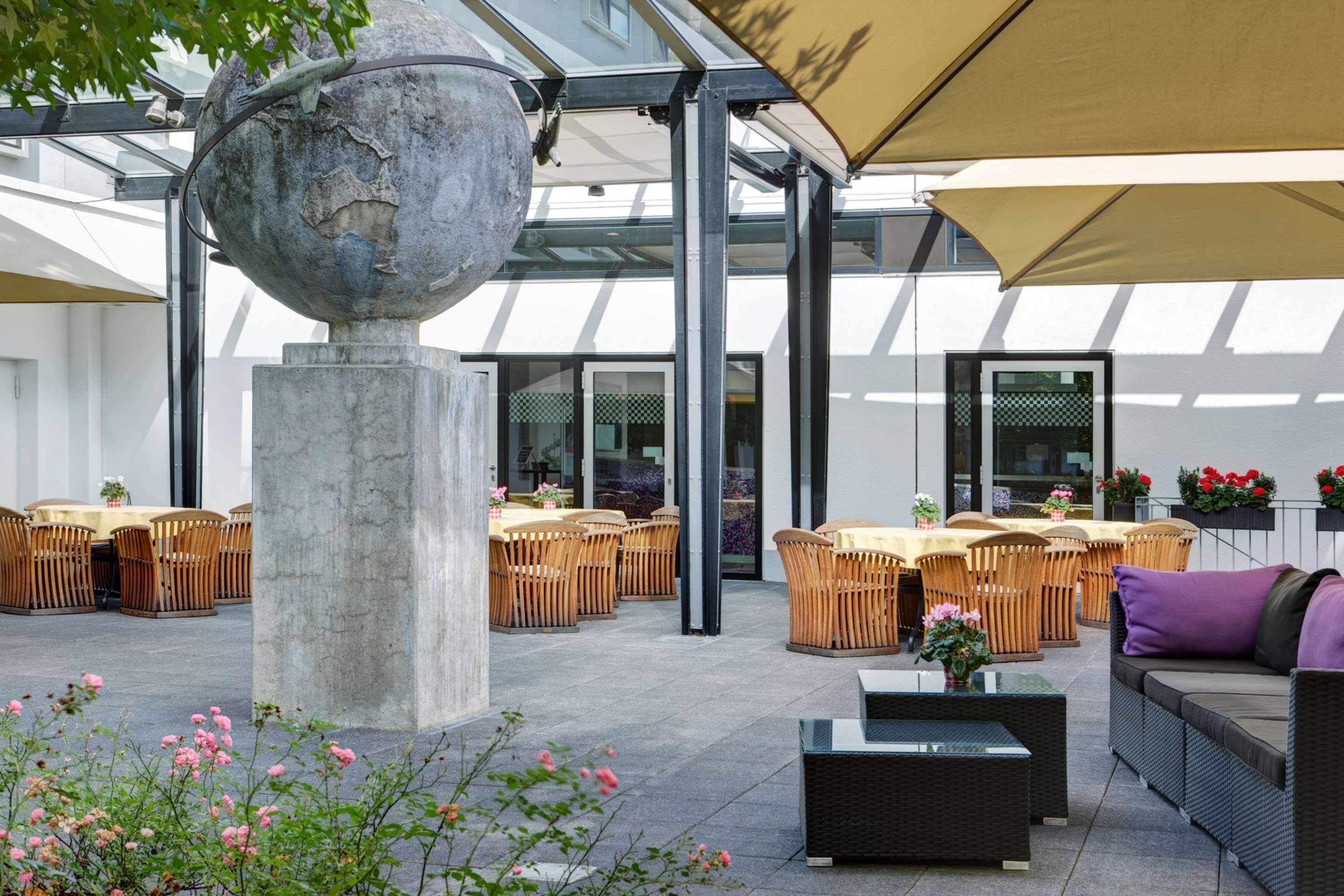 Intercityhotel Frankfurt Airport Франкфурт-на-Майне Экстерьер фото