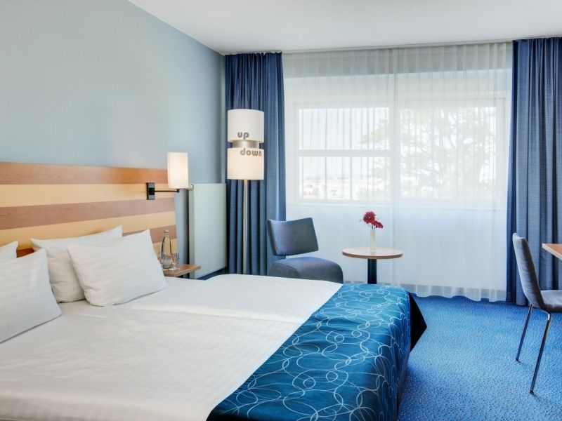 Intercityhotel Frankfurt Airport Франкфурт-на-Майне Экстерьер фото