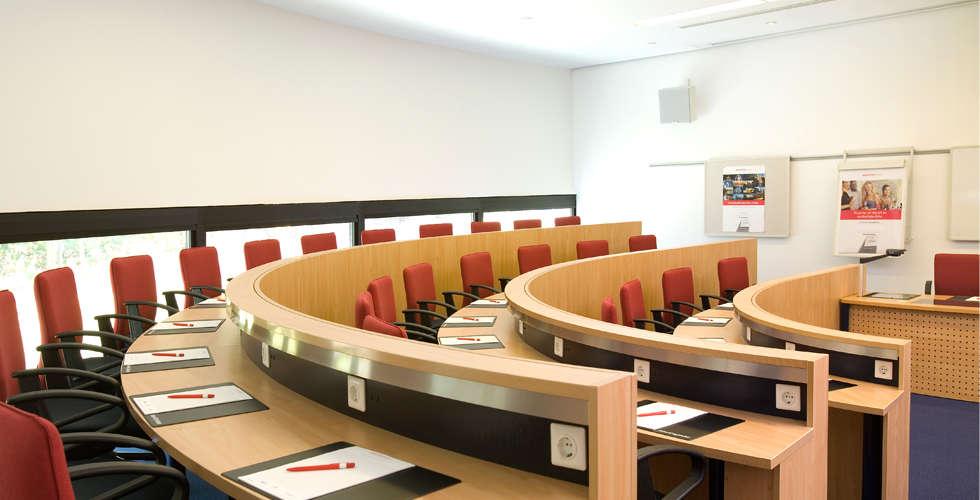Intercityhotel Frankfurt Airport Франкфурт-на-Майне Бизнес фото