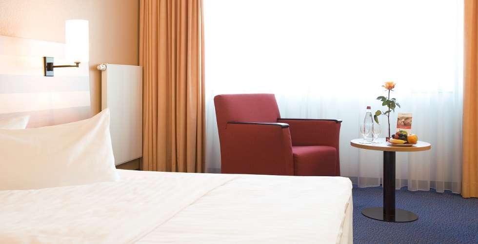 Intercityhotel Frankfurt Airport Франкфурт-на-Майне Номер фото