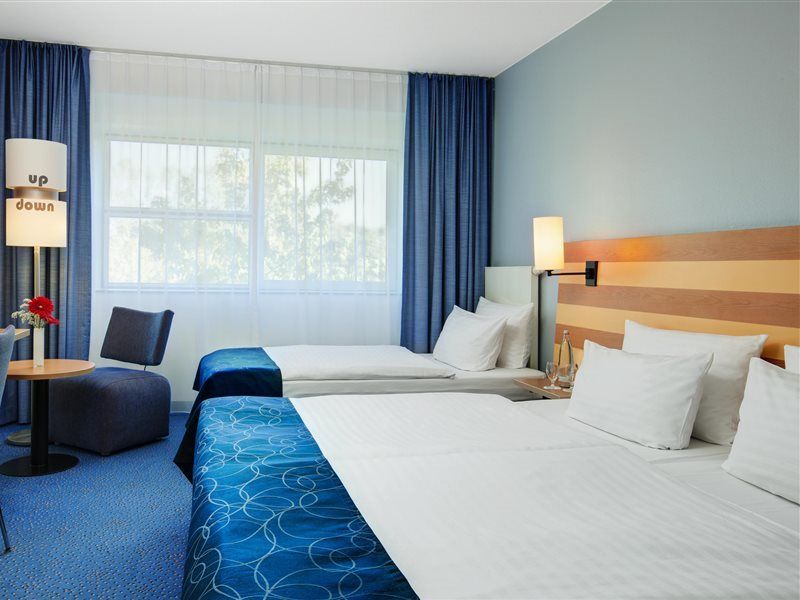 Intercityhotel Frankfurt Airport Франкфурт-на-Майне Экстерьер фото