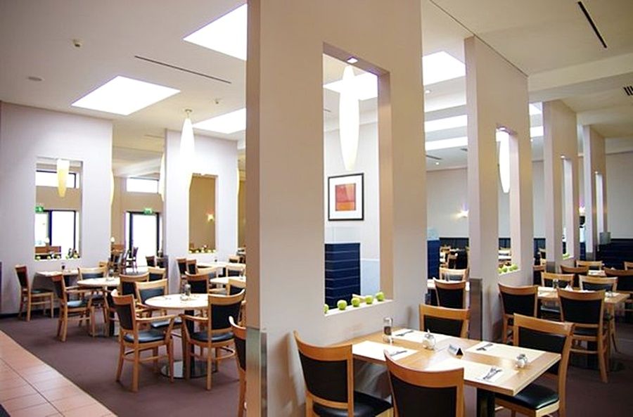 Intercityhotel Frankfurt Airport Франкфурт-на-Майне Экстерьер фото