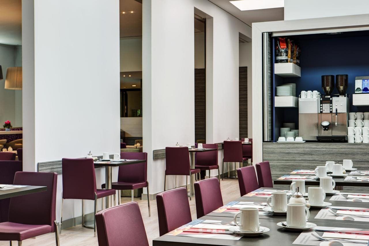 Intercityhotel Frankfurt Airport Франкфурт-на-Майне Экстерьер фото